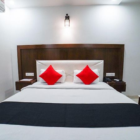 Hotel Collection O Prem Ratna Dehradun Zewnętrze zdjęcie